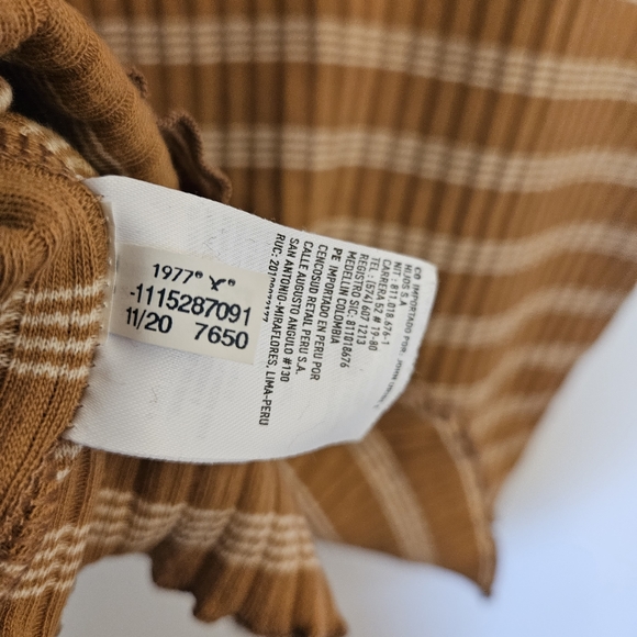 American Eagle Baby Tee - Picture 6 of 6